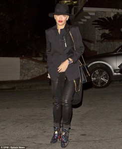 rita-ora-hilfiger-star-boots