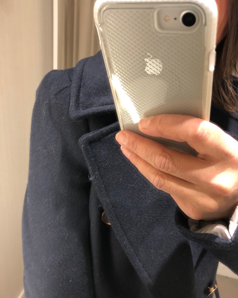hm-navy-coat-cose-up