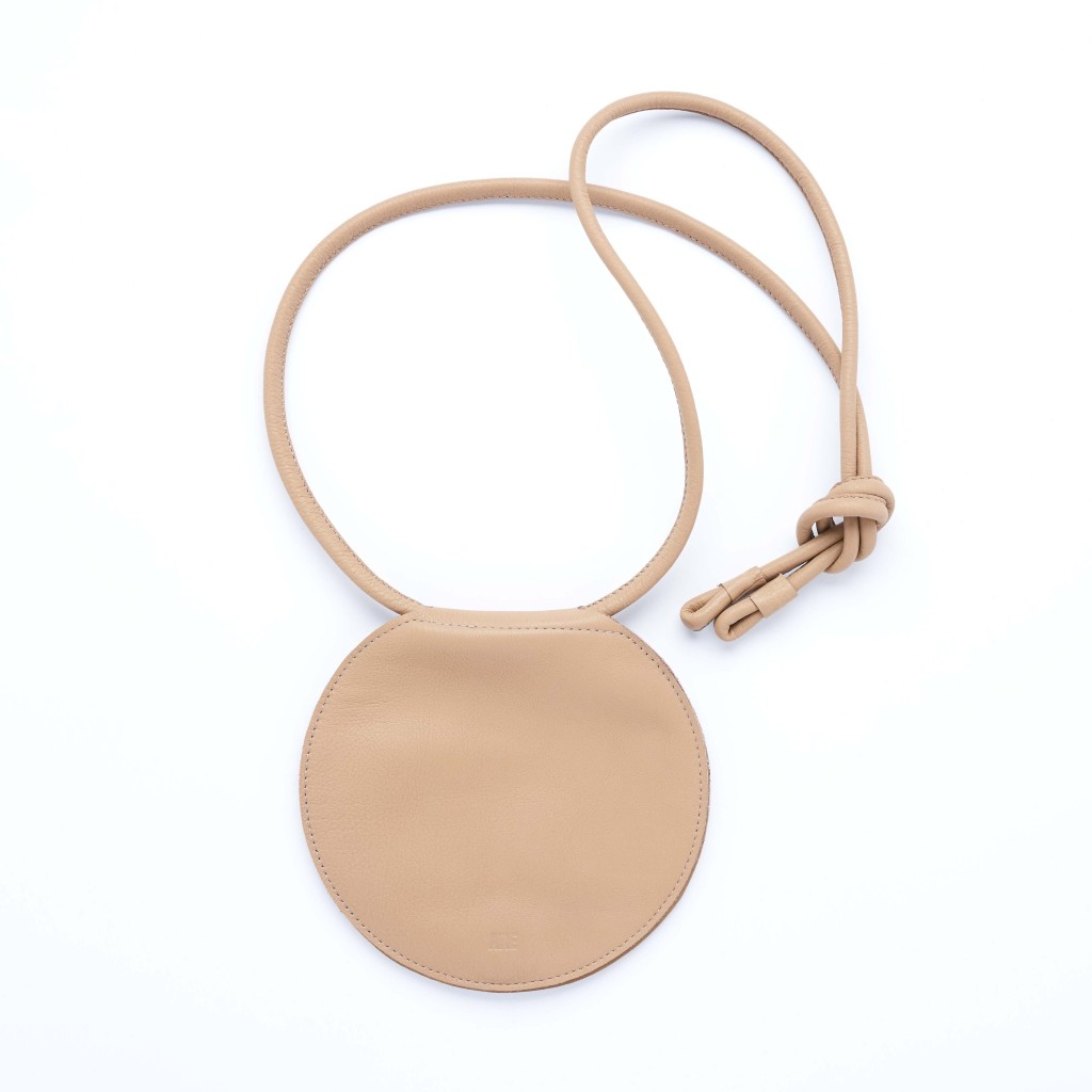 woodgrey-Disc_Dust_open_web2